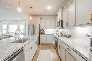 5709 Freeport Ln, Fort Worth, TX 76126 - Photo 13