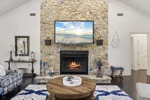 1302 E Baja Ct, Granbury, TX 76048 - Photo 9