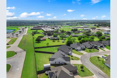 330 Daisy Lane, Robinson, TX 76706 - Photo 39