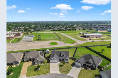 330 Daisy Lane, Robinson, TX 76706 - Photo 35