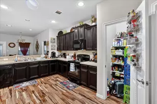 14089 Pioneer Bluffs Rd, Balch Springs, TX 75181 - Photo 7