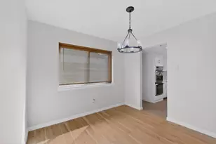 949 Meadowdale Cir, Garland, TX 75043 - Photo 11