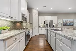 531 Sandy Ln, Flower Mound, TX 75022 - Photo 11