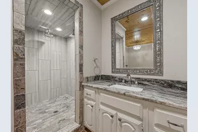 1072 Chapman Road, Crawford, TX 76638 - Photo 21