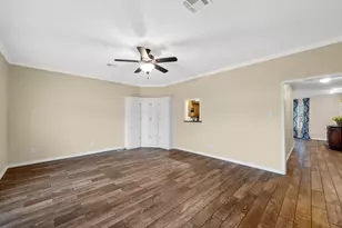 1072 Chapman Rd, Crawford, TX 76638 - Photo 5