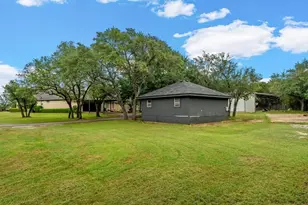 1072 Chapman Rd, Crawford, TX 76638 - Photo 31