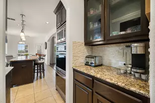 100 Cherry Ct, Red Oak, TX 75154 - Photo 11