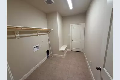 700 N Irving Heights Drive, Irving, TX 75061 - Photo 15