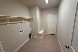 700 N Irving Heights Dr, Irving, TX 75061 - Photo 15