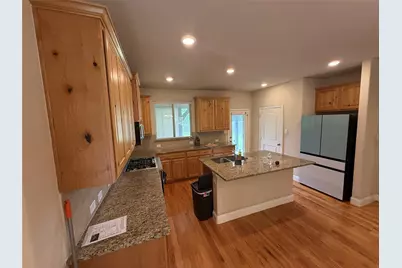 700 N Irving Heights Drive, Irving, TX 75061 - Photo 7