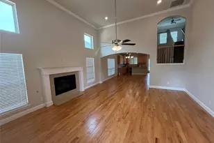 700 N Irving Heights Dr, Irving, TX 75061 - Photo 5