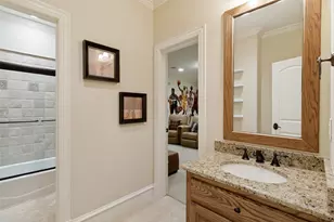 10630 Royal Springs Dr, Dallas, TX 75229 - Photo 27
