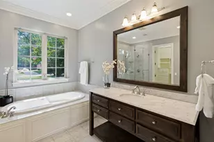 10630 Royal Springs Dr, Dallas, TX 75229 - Photo 19