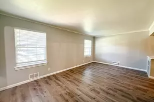 6461 Danbury Ln, Dallas, TX 75214 - Photo 5