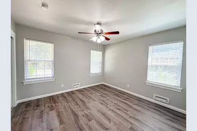 6461 Danbury Lane, Dallas, TX 75214 - Photo 21