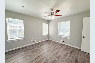 6461 Danbury Lane, Dallas, TX 75214 - Photo 23