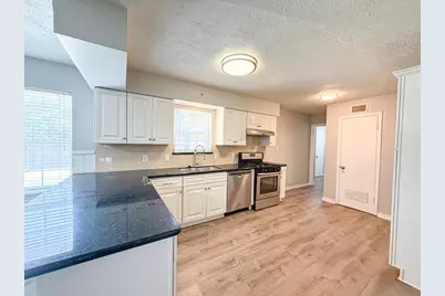 6461 Danbury Lane, Dallas, TX 75214 - Photo 11