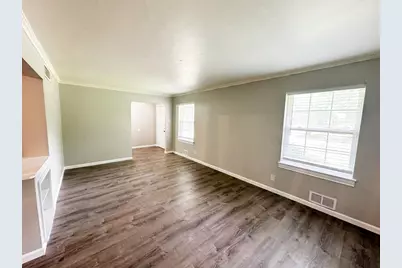 6461 Danbury Lane, Dallas, TX 75214 - Photo 9
