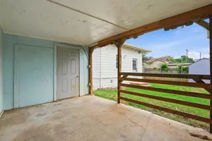 206 S Pendell Ave, Cleburne, TX 76033 - Photo 19