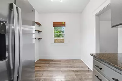 206 S Pendell Avenue, Cleburne, TX 76033 - Photo 11