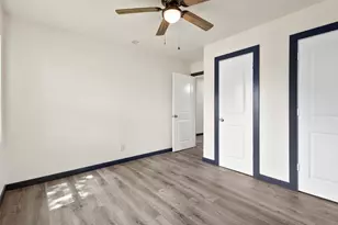 8033 Komalty Dr, Dallas, TX 75217 - Photo 23