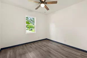 8033 Komalty Dr, Dallas, TX 75217 - Photo 17