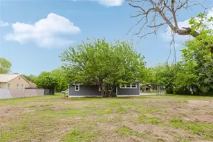 524 W Roberts St, Gorman, TX 76454 - Photo 33