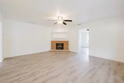 524 W Roberts Street, Gorman, TX 76454 - Photo 7