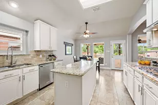 5406 Timber Park Dr, Flower Mound, TX 75028 - Photo 13