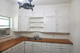 404 W Elm St, Alvord, TX 76225 - Photo 3