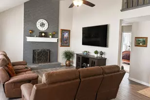 104 Cedar Creek Dr, Groesbeck, TX 76642 - Photo 3