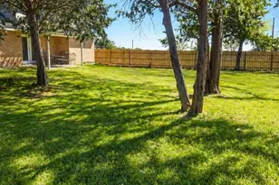 104 Cedar Creek Dr, Groesbeck, TX 76642 - Photo 9