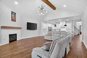 2313 Meek Woods Ln, Mansfield, TX 76063 - Photo 3