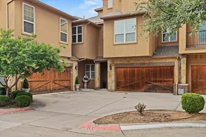 2660 Venice Drive #5, Grand Prairie, TX 75054 - Photo 5