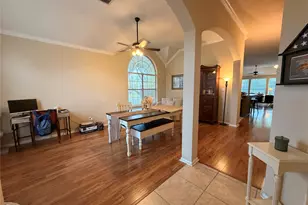 8640 Woodcreek Dr, Irving, TX 75063 - Photo 13