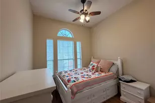 8640 Woodcreek Dr, Irving, TX 75063 - Photo 17