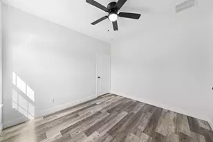 510 Washington St, Ennis, TX 75119 - Photo 11