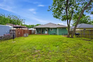 1116 S Hazelwood St, Sherman, TX 75090 - Photo 27