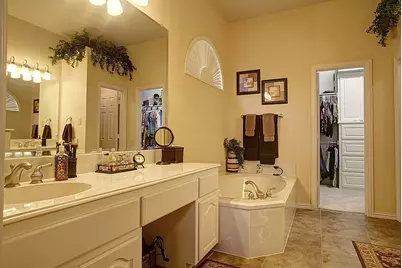 10317 Tambra Drive, Frisco, TX 75033 - Photo 17