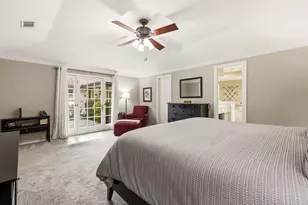 9519 Robin Meadow Dr, Dallas, TX 75243 - Photo 15