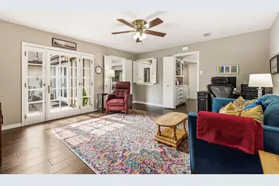 9519 Robin Meadow Drive, Dallas, TX 75243 - Photo 13