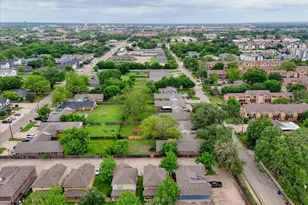 2513 S 2nd St, Waco, TX 76706 - Photo 15