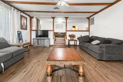 5757 Parkside Court, Granbury, TX 76048 - Photo 7