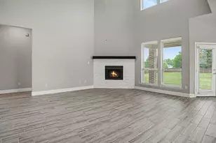 140 Crystal Lk Ln, Red Oak, TX 75154 - Photo 3