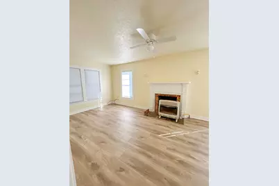 104 E Shoemaker #A, Decatur, TX 76234 - Photo 3