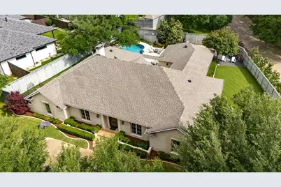 7043 Prestonshire Lane, Dallas, TX 75225 - Photo 37