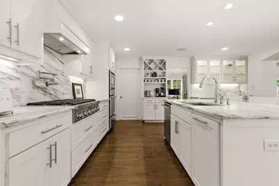 7043 Prestonshire Lane, Dallas, TX 75225 - Photo 15