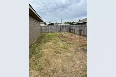 319 Candlewood Circle, Gainesville, TX 76240 - Photo 15