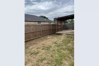 319 Candlewood Circle, Gainesville, TX 76240 - Photo 17