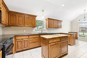 110 Crestway Dr, Cedar Hill, TX 75104 - Photo 7